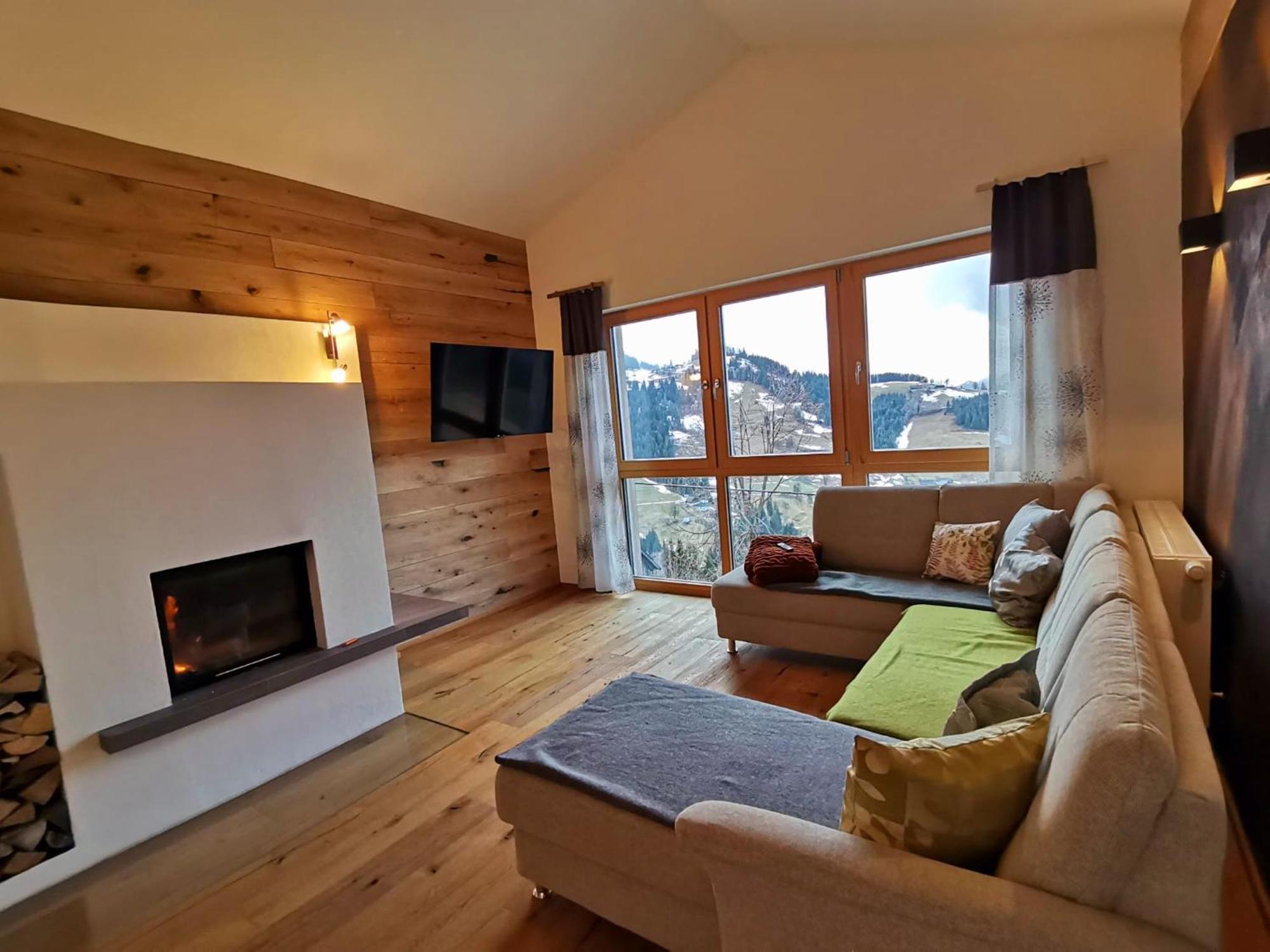 Leo Chalet