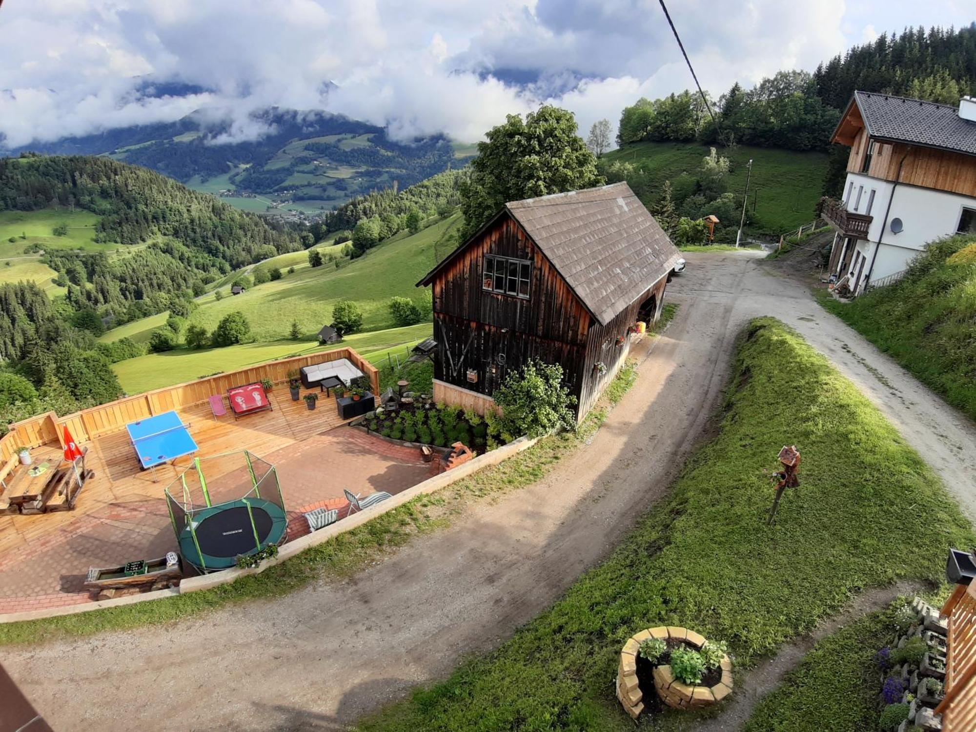 Chalet Leo